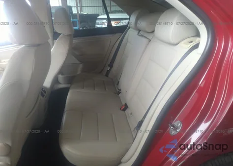 2010 Volkswagen Jetta Limited Edition z USA, uszkodzony, nr VIN 3VWAX7AJ6AM150741